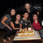 Zizi adel sur yala.fm